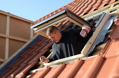 Pose de fenêtres de toit Velux au Thou